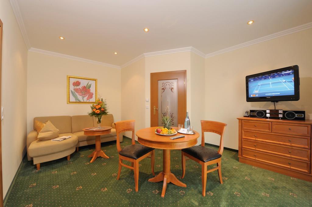 Hotel Schweizer Hof Thermal Und Vital Resort (Adults Only) Bad Füssing Εξωτερικό φωτογραφία