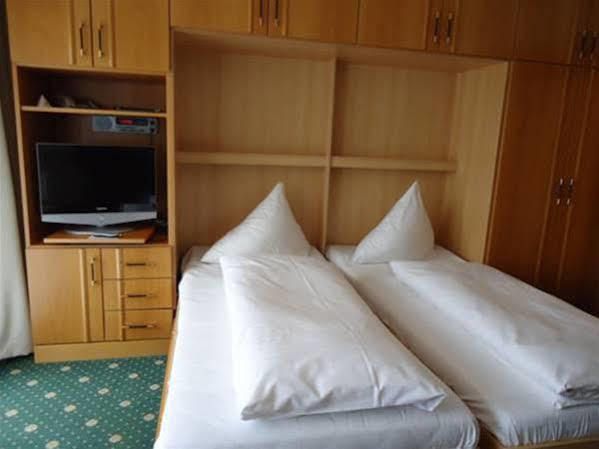 Hotel Schweizer Hof Thermal Und Vital Resort (Adults Only) Bad Füssing Εξωτερικό φωτογραφία